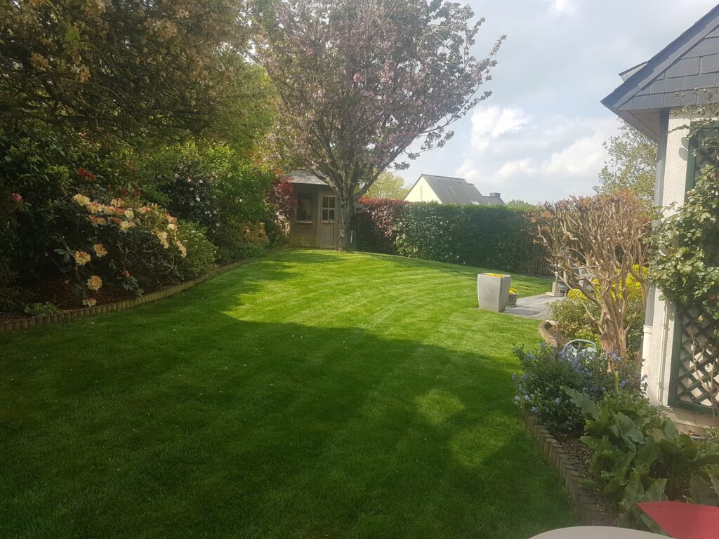 Beslou Paysage Paysagiste Cesson Sevigne Entretien De Jardin 2