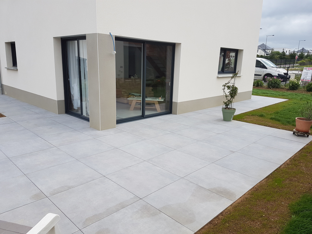 Beslou Paysage Paysagiste Cesson Sevigne Terrasse Sur Plot En Gres Cerame1 1